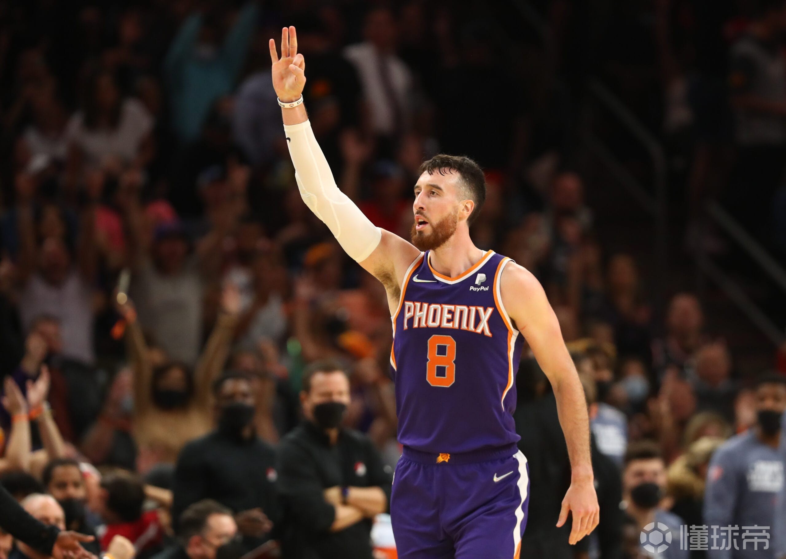 关于赛前突围战来临；葡萄牙体育围绕NBA季后赛完成体检；媒体盛赞；心理建设被强调的信息