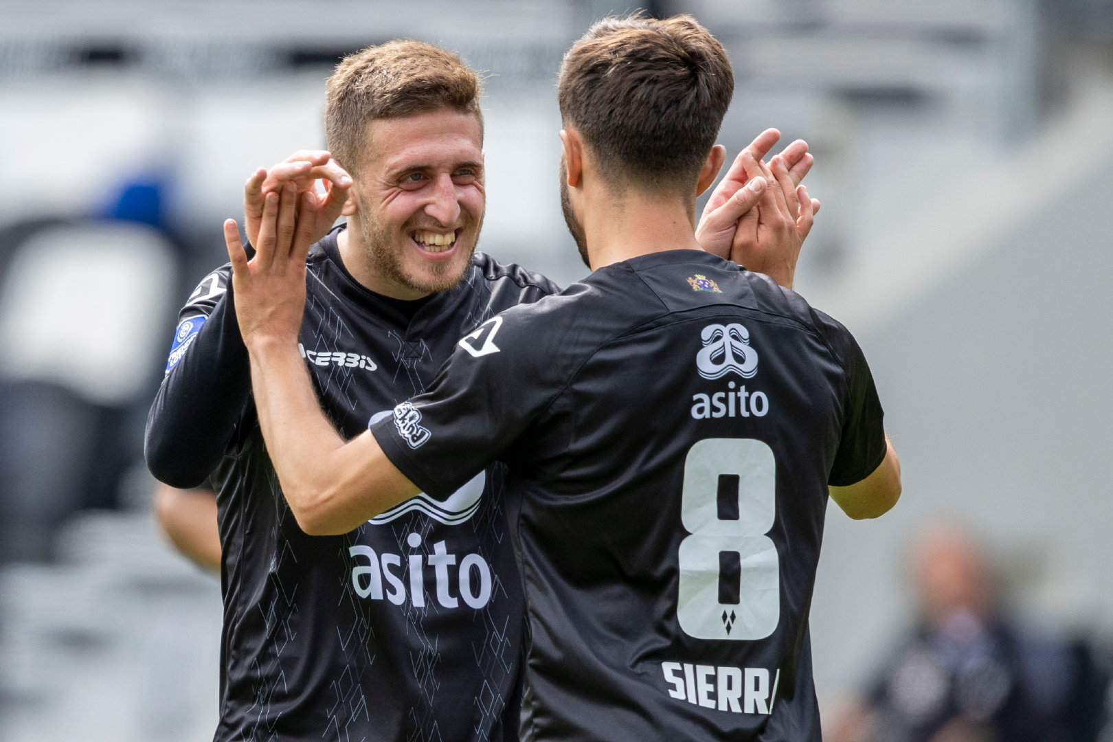 法兰克福迎荷甲关键赛，今晚篮板制胜，气氛紧张，医务组通报恢复的简单介绍-游体育